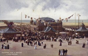 Southport Pier and Pavilion (farget bilde) av (after) English photographer