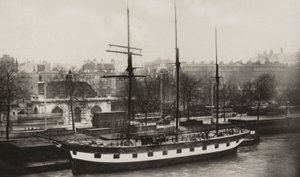 The Friend Ship, Charing Cross Pier (s/hv-bilde) av (after) English photographer