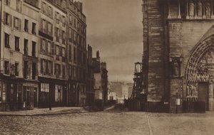 Rue du Cloitre-Notre-Dame, sett fra Parvis rundt 1865 (s/hv-bilde) av (after) French Photographer