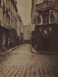 Rue du Four-Saint-Honore, hjørnet av rue de Vannes (s/hvitt-bilde) av (after) French Photographer