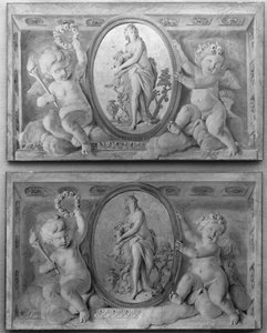 Et par overdører med Diana eller en nymfe i en oval medaljong støttet av amorini, 1770-90. av 18th century . French Painter