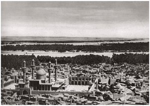 Kadhimiya, den hellige byen nær Bagdad, fra et fly, Irak, 1925