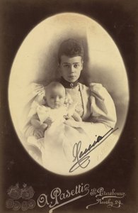 Xenia Alexandrovna de Russie et sa fille, la prinsesse Irina Alexandrovna - Storhertuginne Xenia Alexandrovna av Russland (1875-1960) med datteren Irina Alexandrovna (1895-1970), av fotostudio A. Pasetti . Albumin bilde av A. Pasetti Photo Studio