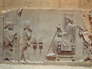 En medianoffiser som hyller kong Darius I fra statskassen, ca. 515 f.Kr. (kalkstein) (se også 209288) av Achaemenid