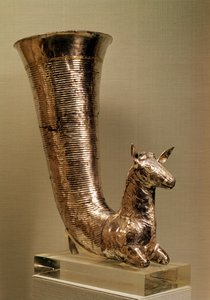 Rhyton i form av en steinbukk, fra Iran (gull)