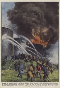 Flammer på førti meter høye og enorme røykskyer strømmet ut fra en tank?