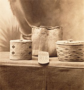 Native American Baskets av A.C. Vroman, ca. 1898 (platinatrykk) av Adam Clark Vroman