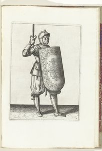 The Targe and Rapier Exercise: Soldaten holder den tegnede rapier ikke høyere enn sitt ansikt (nr. 5), 1618 Nassausche Wapen-Handelinge, van Schilt, Spies, Rappier and the Targe: beyde figuerlick avbildet, og innrammet etter den nye rekkefølgen [av] av Adam van Breen