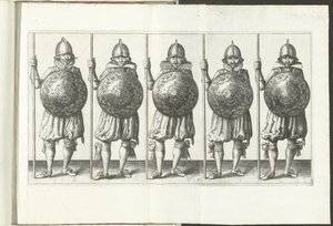 Skjold- og piggøvelsen: Fem soldater som står side om side på linje med spiran i høyre hånd hvilende på bakken og skjoldet foran brystet (nr. 31), 1618 The Nassausche Wapen-Handinge, van Schilt, Spies, Rappier andde Mål : beyde f
