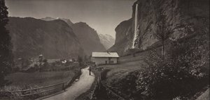 Valley of Lauterbrunnen, Sveits fra albumet Charbons de Braun- vues prises..., ca. 1868. av Adolphe Braun