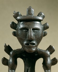 Forhistorie: krigerfigur i bronse av Tresor of Galic (Kostroma, Russland). 1500 f.Kr. Bronsealderen. Moskva, Statens historiske museum