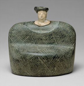 Skafthull øksehode med fuglehodedemon, villsvin og drage, ca. sent 3.–tidlig 2. årtusen f.Kr. (alabast) av Age Bronze