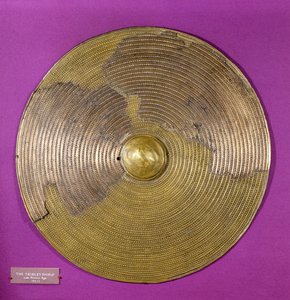 Skjold fra Tribley, sen bronsealder (bronse)