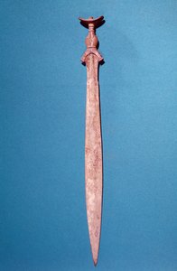 Sverd, funnet i Saone ved Neuville (bronse)