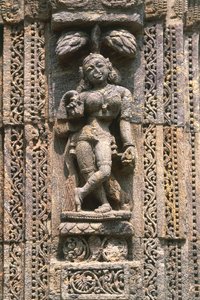 Danser, relieff i dansesalen (Nata Mandir), Solens tempel (UNESCOs verdensarvliste av Nicolas Toussaint Charlet