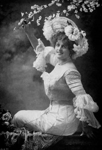 Marie Studholme 1875-1930, engelsk teaterskuespillerinne, 1902-1903.