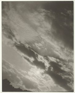 Tilsvarende, 1923. av Alfred Stieglitz
