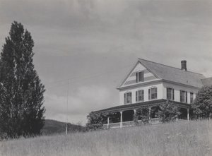 Hus på høyden, Lake George av Alfred Stieglitz