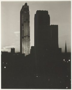 New York fra Shelton, 1935. av Alfred Stieglitz
