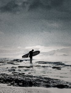 Går inn..., 2013 (håndmalt fotografi)