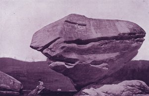 Balanced Rock, nær Pittsfield, Massachusetts (s/hvitt bilde) av American Photographer (after)