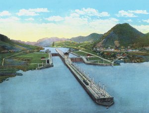 Fugleperspektiv av Pedro Miguel Locks, Panamakanalen (farget bilde)