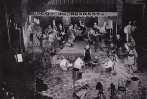 California: Hollywood, en "film" i ferd med å bli en av de mange filmstudioene i nærheten av Los Angeles (s/hvitt-bilde) av American Photographer (after)
