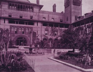 Ponce De Leon Hotel, St. Augustine, Florida (s/hvitt-bilde) av American Photographer (after)