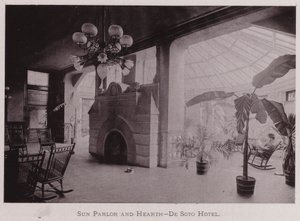 Sun Parlour and Hearth, De Soto Hotel (s/hvitt-bilde) av American Photographer (after)