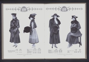 To-siders oppslag fra The Theatre of Fur Fashion (s/hv-bilde) av American Photographer (after)