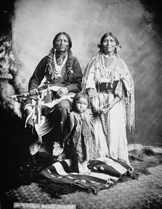 Apache-sjef Antonio Maria med familien av American Photographer