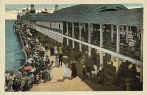 Atlantic City, NJ: Steel Pier, folkemengder ser på badende (fargebilde) av American Photographer