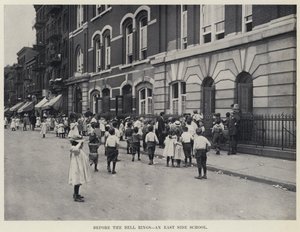 Før klokken ringer, en østsideskole (s/hvitt-bilde) av American Photographer