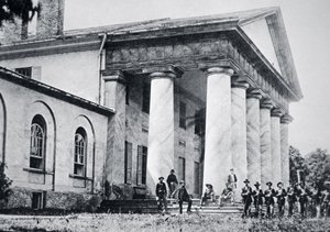 Føderale tropper okkuperer Robert E. Lees herskapshus, Arlington House (s/h-bilde) av American Photographer