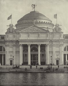 Nordportikoen til landbruksbygningen av American Photographer