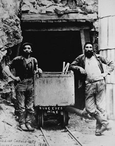 The Last Chance Mine, California av American Photographer