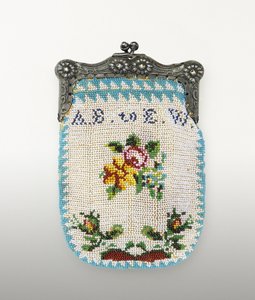 Pung med perler, ca. 1843 (glassperler, nikkelsølv og tekstilstøtte) av American School