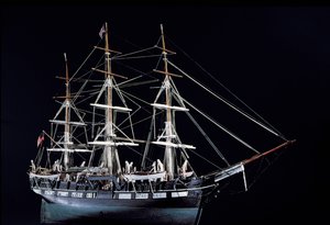 Modell av et hvalfangstfartøy fra 1700-tallet (tre)