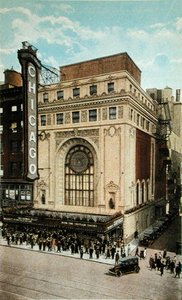 Postkort som viser Chicago Theatre, ca. 1930 (litho i farger) av American School