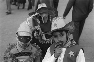 CROTONE, BARN I MASKE 1957, Crotone