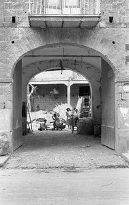 HAMPPROSESSERING, FROKOST PÅ JOBBEN av Ando Gilardi