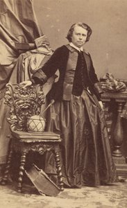 Portrett av Rosa Bonheur 1822-1899, tidlig på 1860-tallet. av Andre Adolphe Eugene Disderi