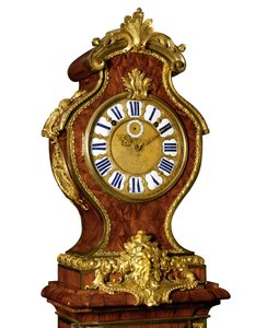 Detalj av en Regence quarter slående regulator, urverket av Thuret, ca. 1720 (ormolu-montert, Boulle-messing innlagt blåtonet horn og kingwood) (se også 469017)