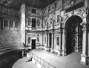 Interiør i teatret, bygget 1580-85 av Andrea Palladio