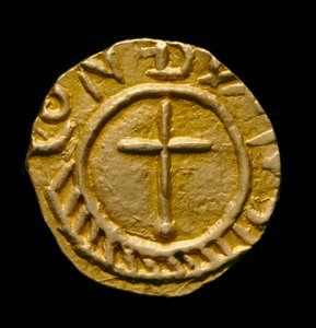 Crondall mynt nr. 59, angelsaksisk mynt fra Crondall Hoard, Crondall, Hampshire (gull)
