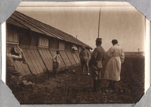 Første verdenskrig 1914-1918: søk etter hoder i kantene, leiren Couville i Den engelske kanal, Basse-Normandie (Nedre-Normandie), Frankrike. Anonym fotografering mai 1917. Privat samling, Stella. av Anonymous Anonymous