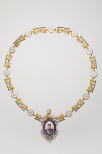 Iran - Imperial Portrait Decoration: Halskjede med portrettet av Ahmad Shah, kong Qajar - begynnelsen av det 20. århundre av Anonymous Anonymous