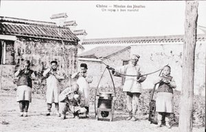 Jesuites misjon gir billige måltider i Kina Fotografi fra begynnelsen av det 20. århundre - Privat samling av Anonymous Anonymous