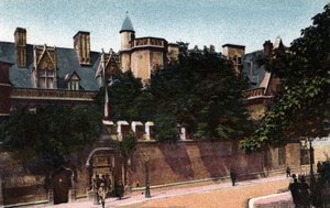Paris: utsikt over Musee de Cluny. Fotografi av 1920 i "" Artistic Album "" av byen Paris. Privat samling. av Anonymous Anonymous