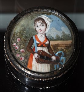 ""Portrait of a Girl with a Hurdy Gurdy"" (Portrait of a Girl With Hurdy Gurdy) Anonym akvarell ca. 1800 Privat samling av Anonymous Anonymous